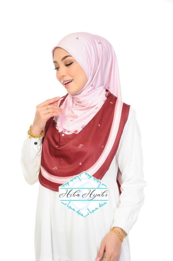 Twist rose Hijab - Image 4